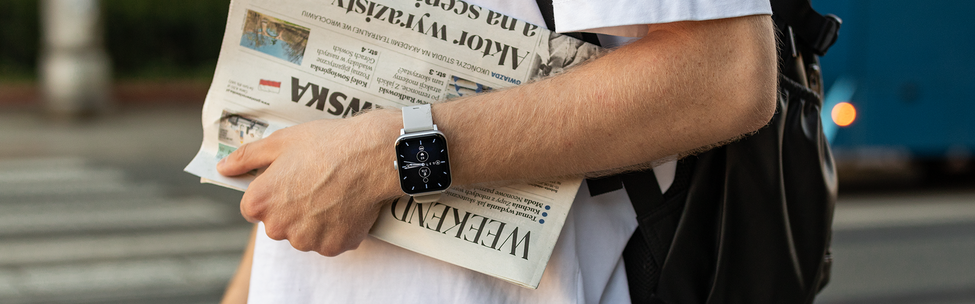 smartwatch myPhone Watch 2 Classic na męskiej ręce