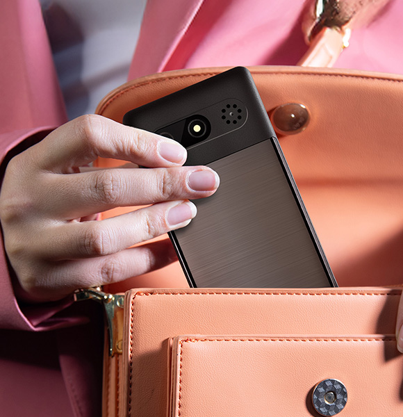 Telefon myPhone 7340 LTE wkładany do torebki