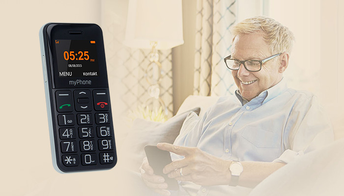 Uśmiechnięty mężczyzna trzyma w dłoni telefon, obok ujęcie frontu myPhone HALO Easy